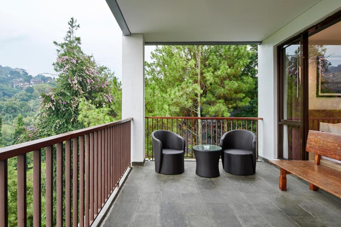 Narwastu Hill View Villa 6 Bedrooms With A Private Swimming Pool 반둥 외부 사진